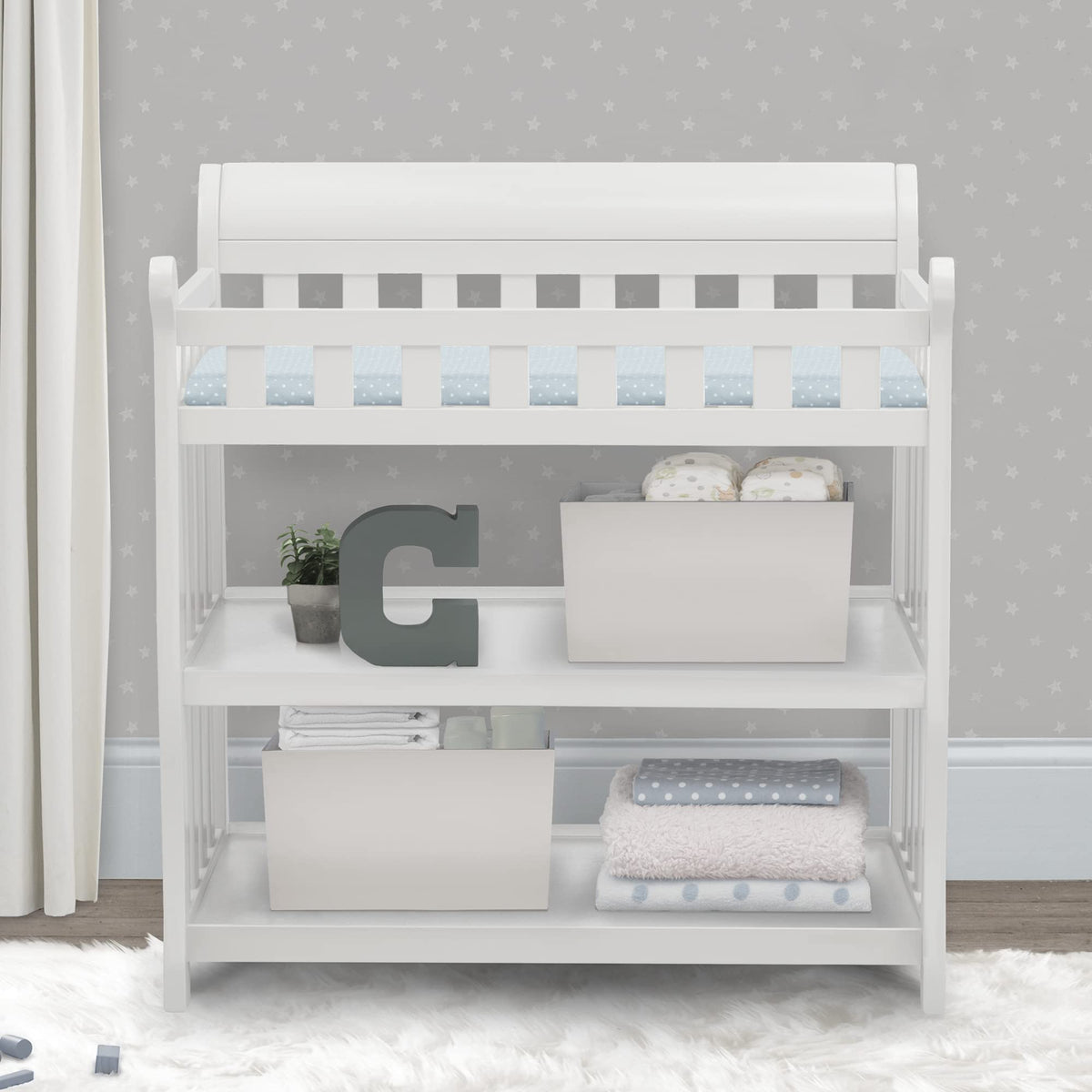 White Changing Table with Changing Pad F53832