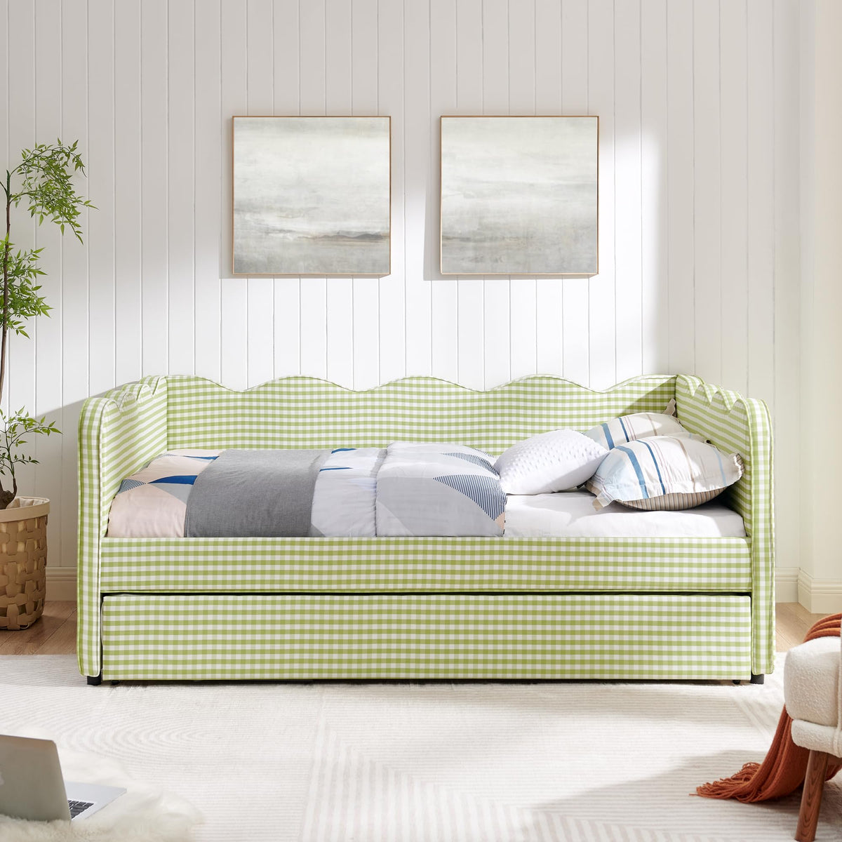 Green Gingham Full to King Upholstered Daybed with Trundle V588155