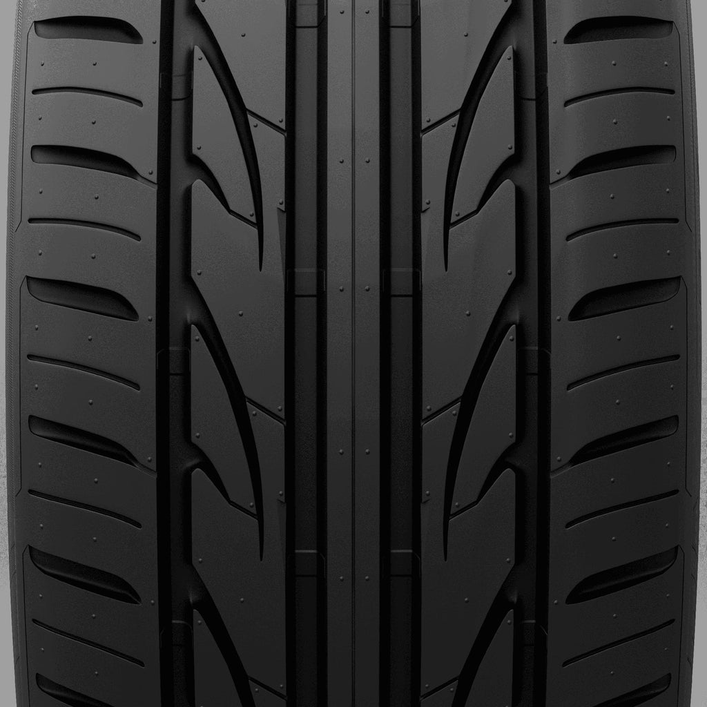 235/40ZR18 95W XL Passenger Tire L384