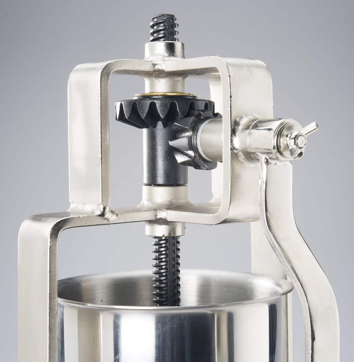 5 Pound Stainless Steel Vertical Sausage Stuffer N28707